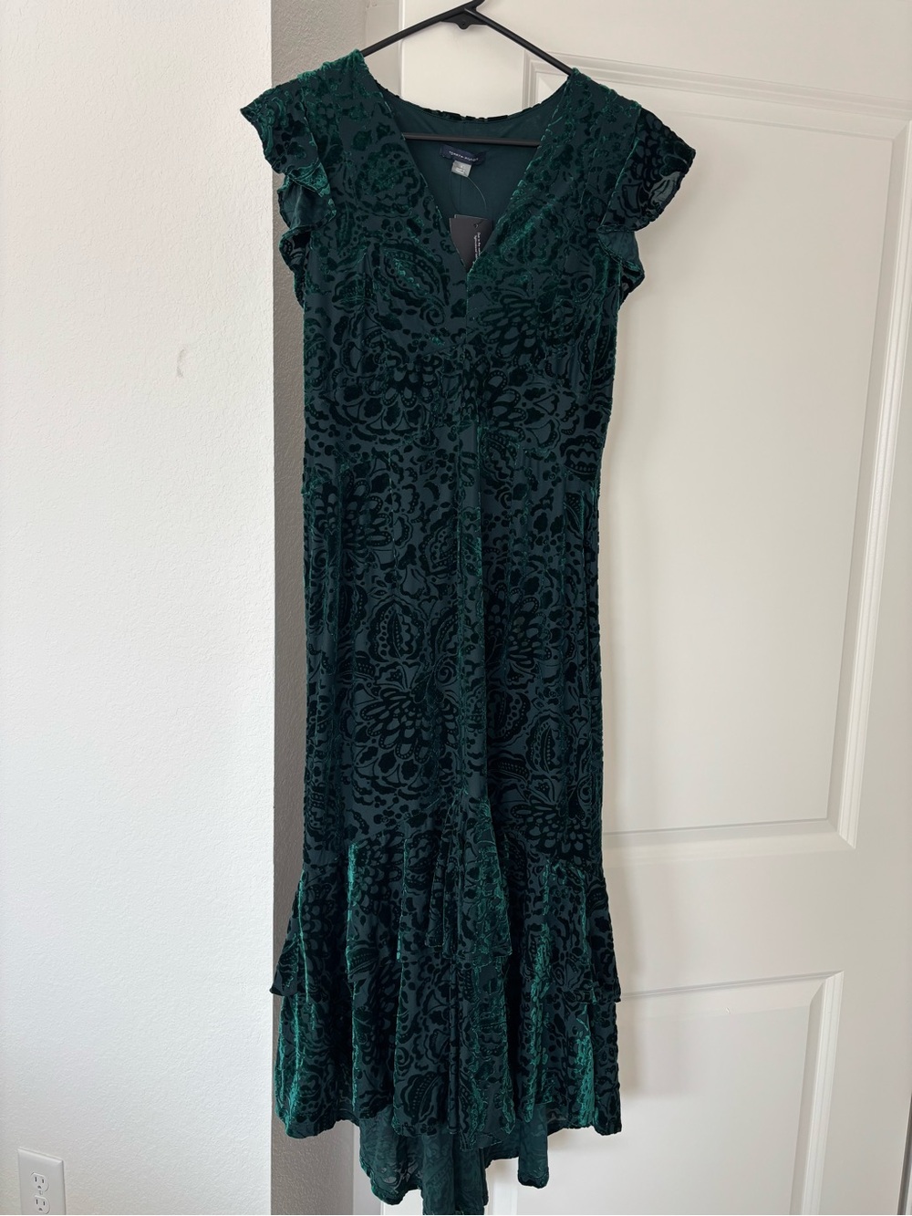 Tommy Hilfiger Women's Flutter Sleeve V-Neck Ruffle Trim Hi-Lo Midi Dress. 6